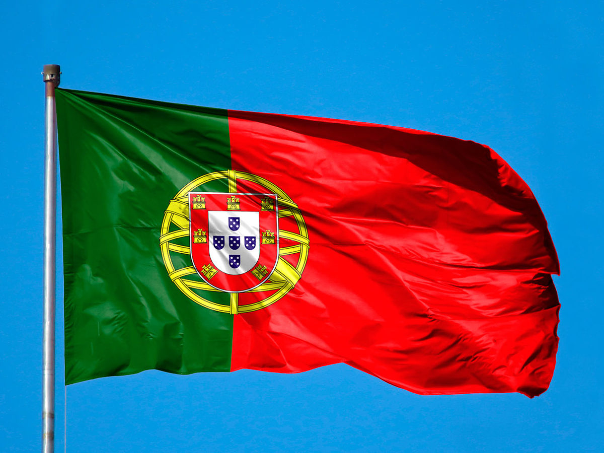 Bandeira De Portugal 1200x900 1 